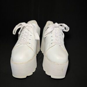 YRU lala style white platforms